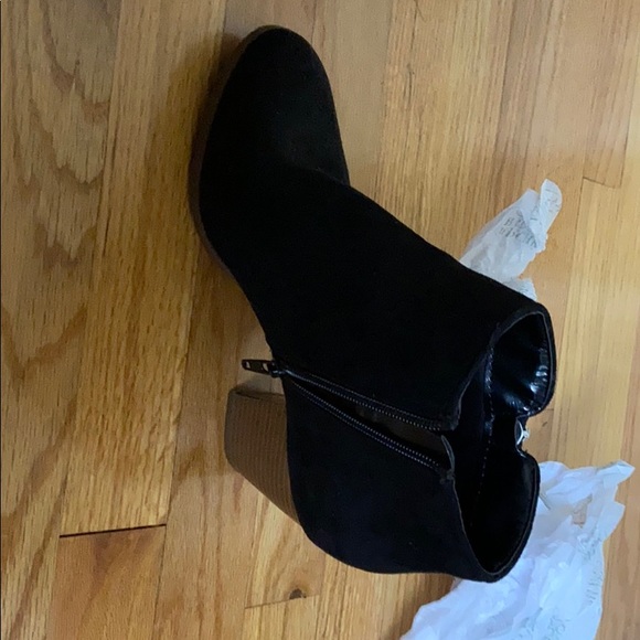 Black booties - Picture 2 of 2